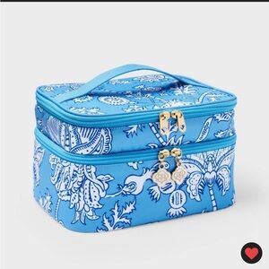 Roller Rabbit x Target- Blue Floral Vines Soft Sided Vanity Case